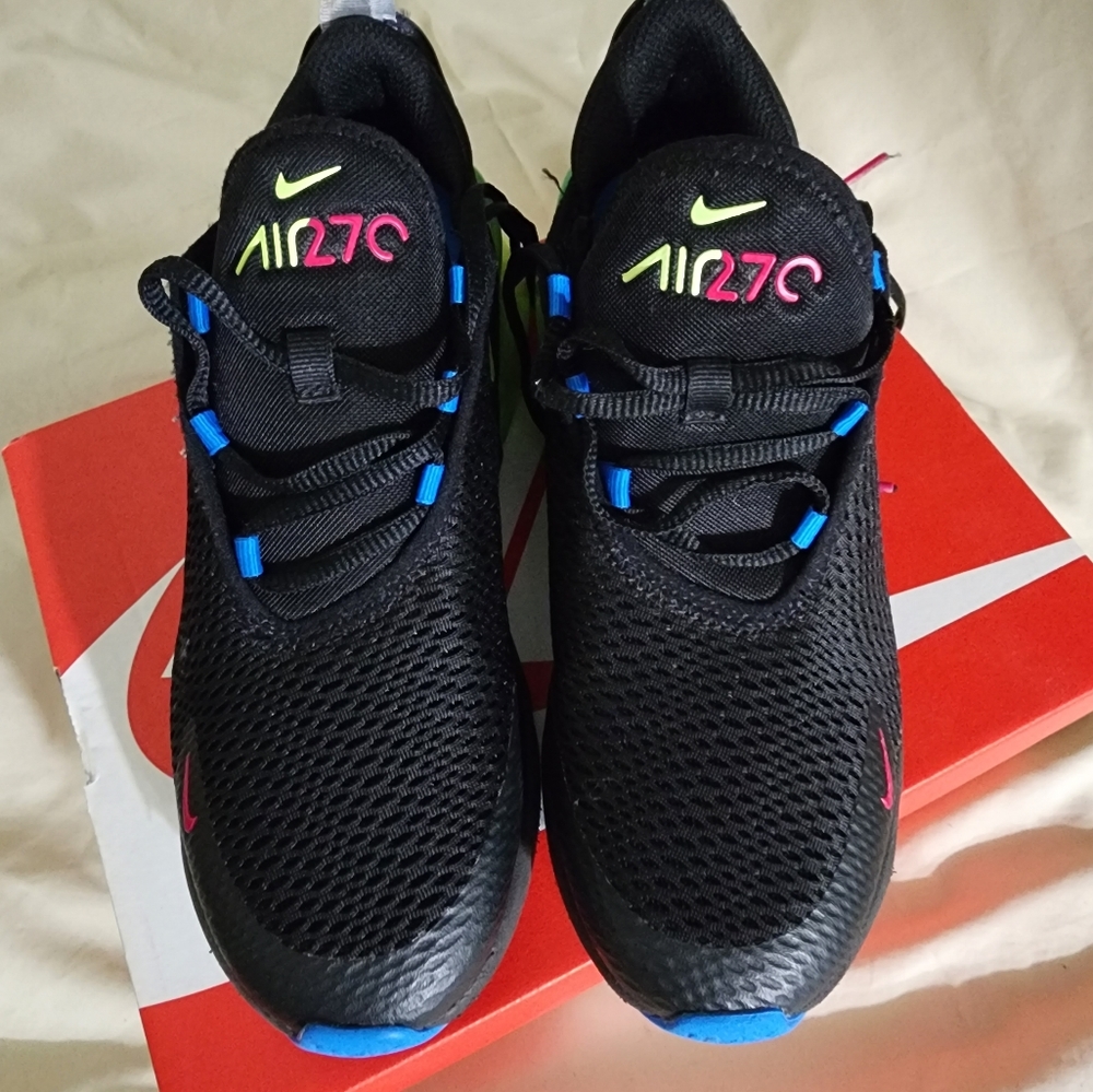 Air Max 270